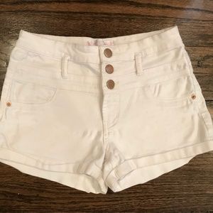 White High Wasted Shorts